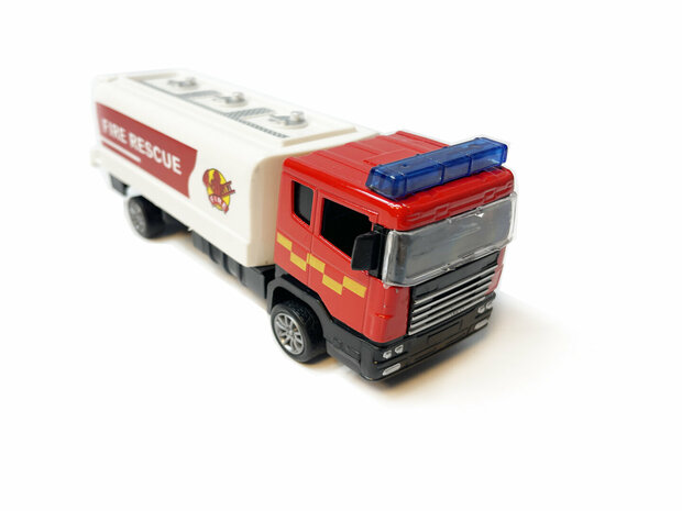 Fire truck TS- Toy fire engine Tanker sprayer - pull-back drive - 16.5 CM Die-Cast metal Alloy fire truck is made of high quality. This fire truck is fun to play with and can drive forward automatically thanks to the pull-back