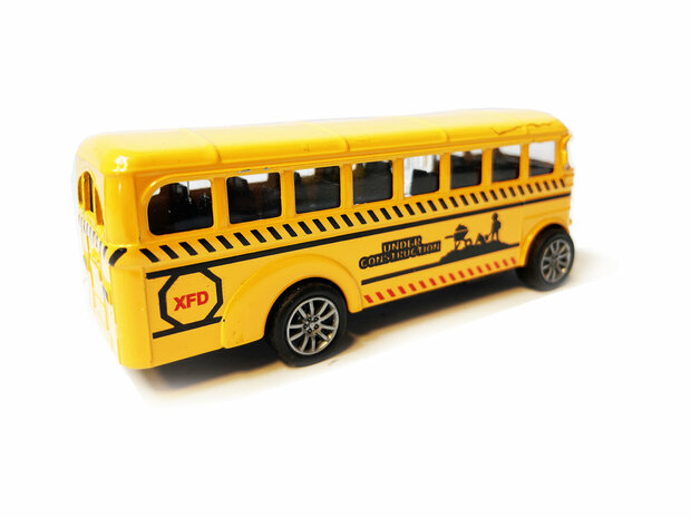 Schulbus &ndash; Spielzeug-Transporter aus Druckguss &ndash; R&uuml;ckziehantrieb &ndash; 13,5 cm