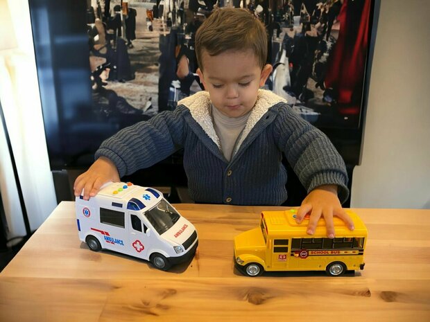 Stadtschulbus - mit Licht und Sound 20 cm gelb - Spielzeugtransporter