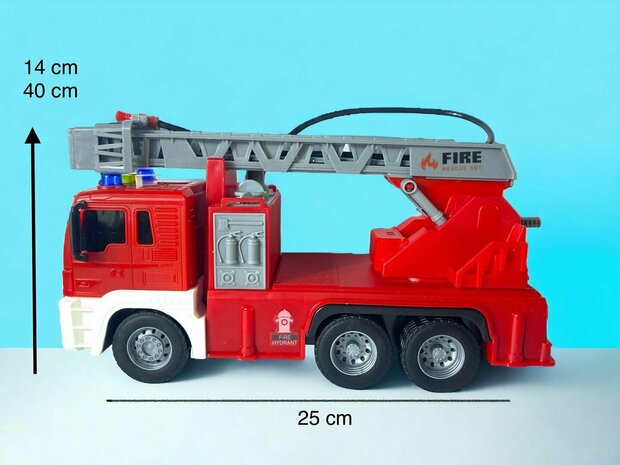 Brandweerwagen - met sproei slang en ladderwagen - Frictie -  geluid en lichtjes - 25 cm