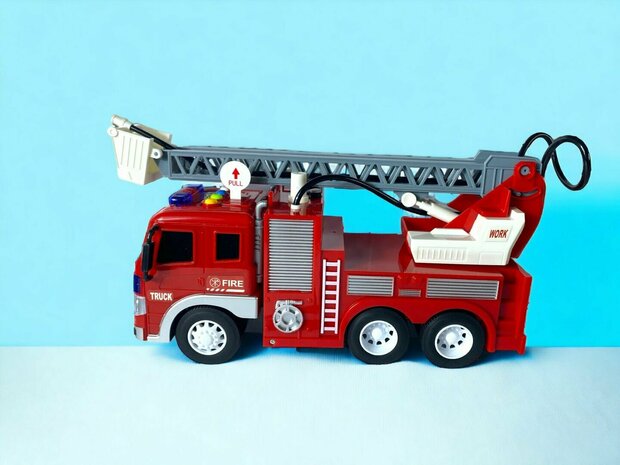 Brandweerwagen - Frictiemotor - sproeislang en ladderwagen - met geluid en lichtjes - 27.5 cm