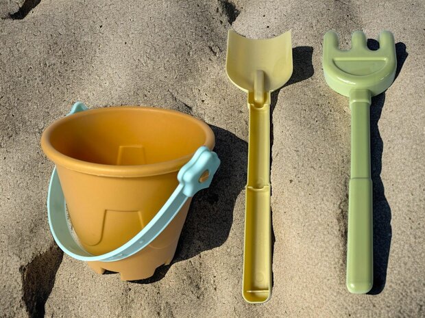 Beach toys - wheelbarrow 34 CM - Sand set 6 Piece Beach