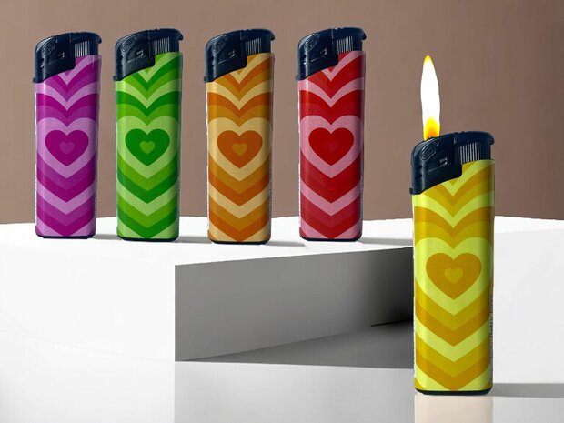 Lighters - 50 pieces in tray - Retro Heart print - refillable + gas